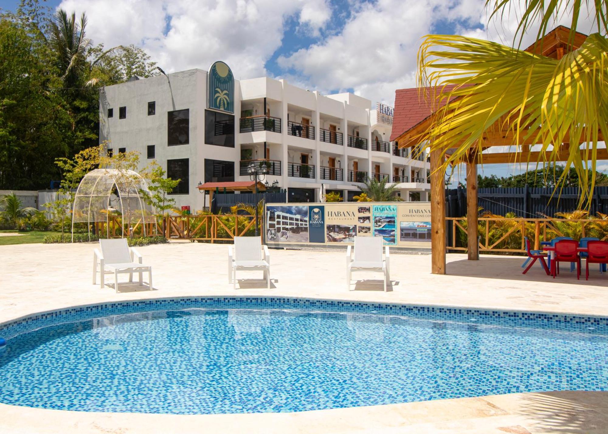 Habana Hotel Y Restaurante Higuey Ngoại thất bức ảnh
